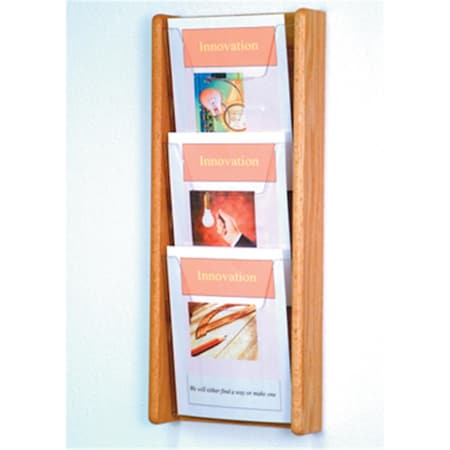 Wooden Mallet Stance 3 Pocket Wall Display in Light Oak - 3H WO599270